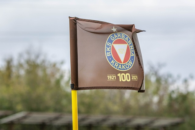 徐新：可能我的风格不是每个人都喜欢，努力多做一些进攻和防守.